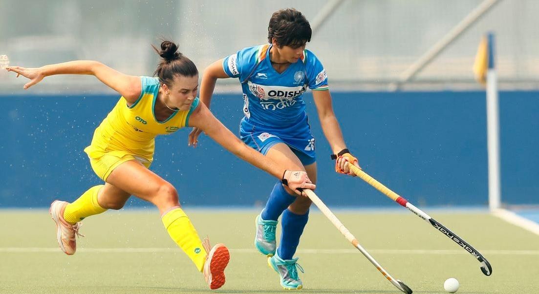 Hockey Game Information in Marathi 1000 Words Essay